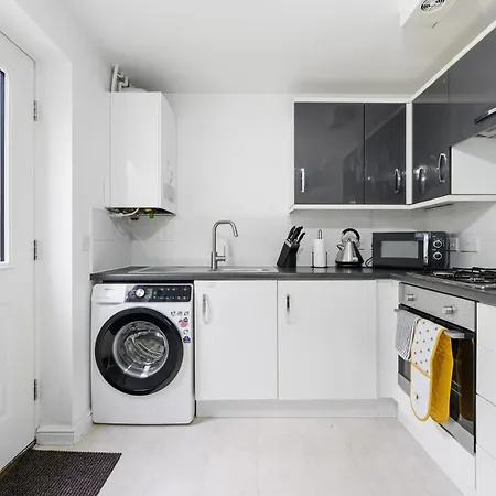 Comfy Stay 6Mins To Coop Live Arena, Etihad Stadium & City Centre With Wifi & Free Private Parking Манчестер Экстерьер фото